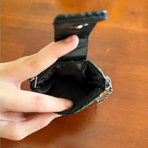 👜 OKPTA Women’s Small Bling Wristlet Purse Clutch Butterflies Beads - Picture 2 of 4